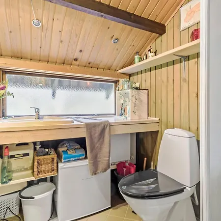 Semesterbostad 3 Bedroom Pet Friendly In *